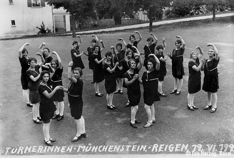 Damenturnverein Münchenstein, 1927
