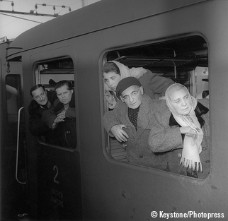 Ungarn-Flüchtlinge bei ihrer Ankunft in der Schweiz 1956