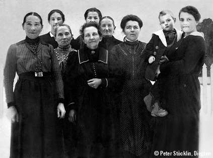 Frauenkommission Diegten um 1920