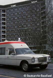 Vor dem Kantonsspital, 1987