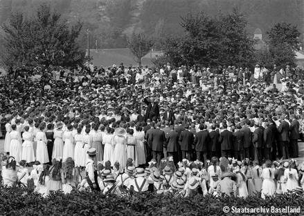 Einweihungsfeier Rotacker-Schulhaus in Liestal, 1919