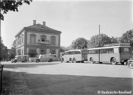 Busbahnhof, 1944