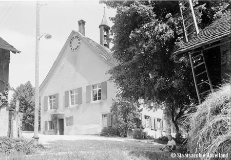 Schulhaus Arboldswil, 1942